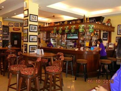 Robin's Nest Guesthouse & Restaurant - 43