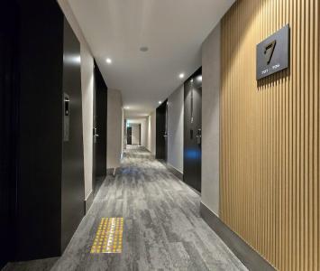 Tria Business & Boutique - 47