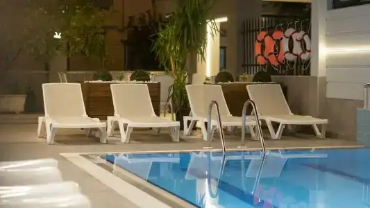 Opera Suites Apart - 2