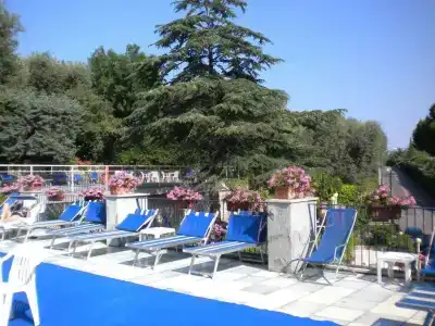 Metropole - 9