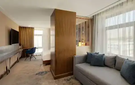 DoubleTree by Hilton Van - 48