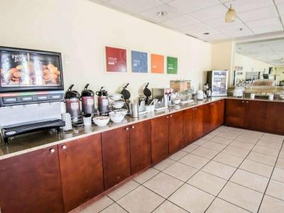 Candlewood Suites Orlando North Winter Park by IHG - 17