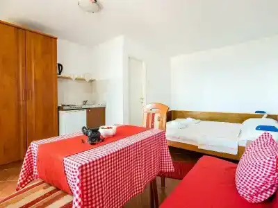 Guesthouse Home Sweet Home - 11