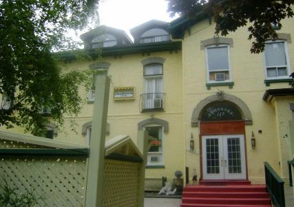 Pembroke Inn - 35