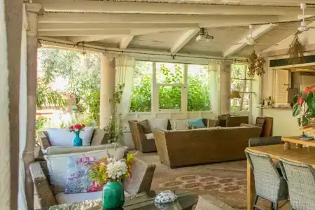 Oyster Residences - 42