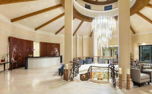Cascade Wellness Resort - 1