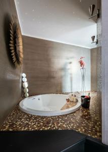 Dharma Luxury - 33