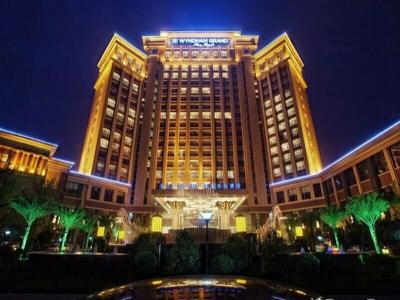 Wyndham Grand Plaza Royale Palace - 14