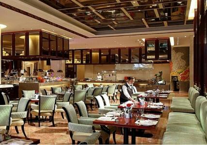 Wyndham Grand Plaza Royale Palace - 6