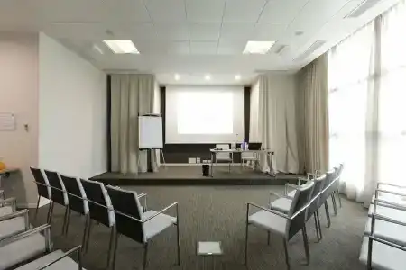 Best Western Premier CHC Airport - 41