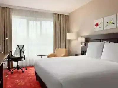 Hilton Garden Inn - 41