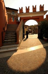 Corte San Luca Apartments - 26