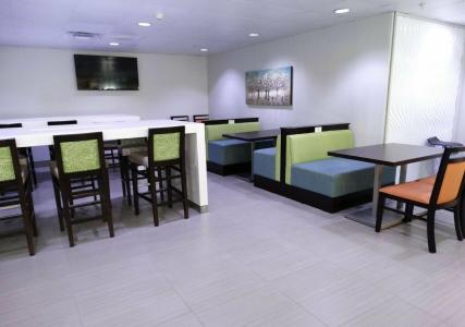 Best Western Plus Orlando Lake Buena Vista South Inn Suites - 33