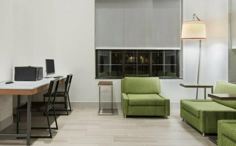 Holiday Inn Express & Suites NEAREST UNIVERSAL ORLANDO by IHG - 37