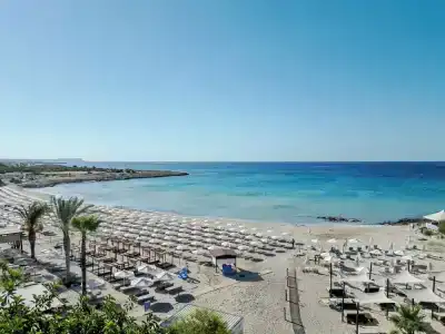 So Nice Beach Resort - 2