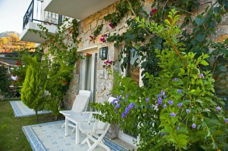 Swan Lake - Adult Only - 15