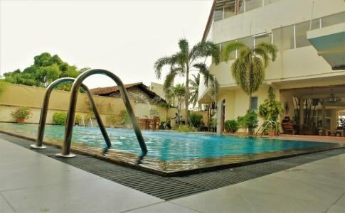 The Ocean Pearl - 19