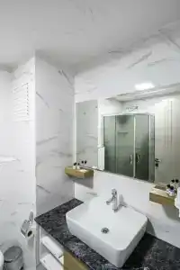 GOLDEN WORLD SUITE - 14