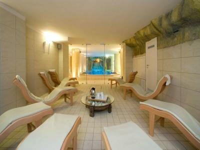Ulisse Deluxe Hostel - 37