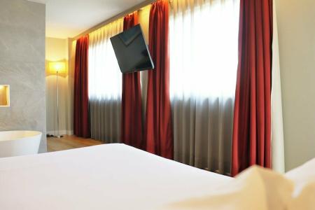 EuroDiagonal Port - 24