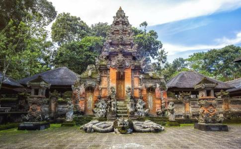 Maya Ubud Resort & Spa - 3