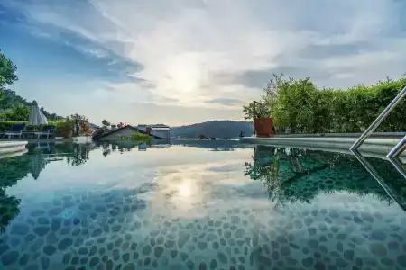 Unique-Boutique Class - Adults Only - 10