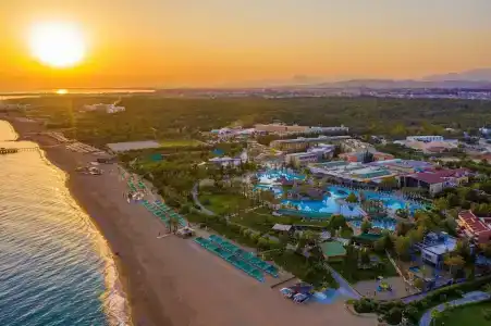 AQI Pegasos World - 30