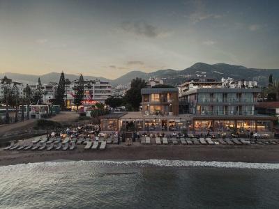 Sun by En VIE Beach - 18