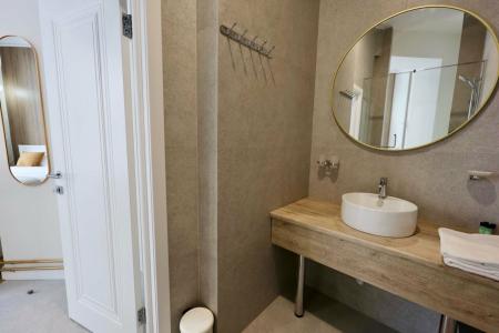 HELLO INN budget - 23