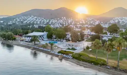 Ladonias Luna Beach Resort - 9