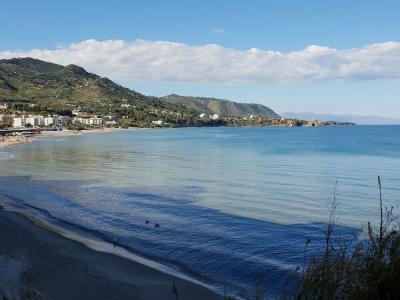 Ossuna Bay Boutique - 1