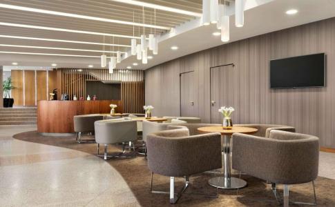 Ramada by Wyndham Lisbon - 41