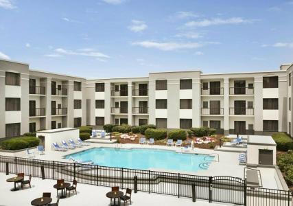 Four Points by Sheraton Raleigh North - 40