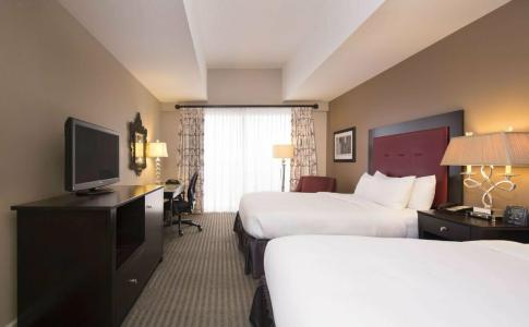 DoubleTree by Hilton Raleigh Brownstone University - 44