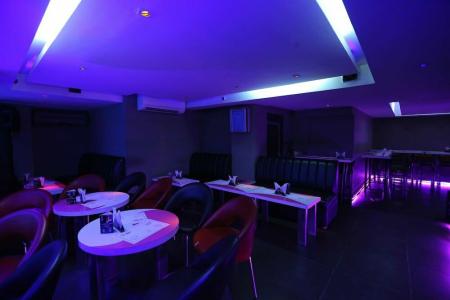 VIP International - 32