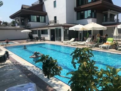 Oyster Boutique - 37