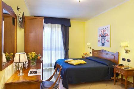 Ulisse Deluxe Hostel - 26