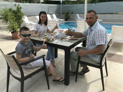 Oyster Boutique - 44