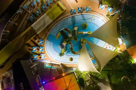 AQI Pegasos World - 35