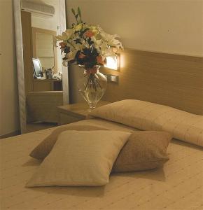 Continental & Residence - 43