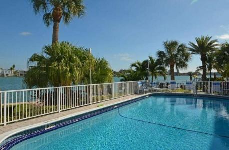 Westwinds Waterfront Resort - 25