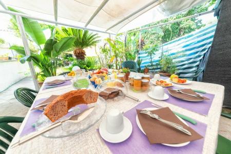 Maison Twentyfive - Guest House - Bed and Breakfast - 39