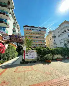 Kleopatra Miray - 21