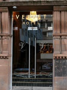 Velvet - 23