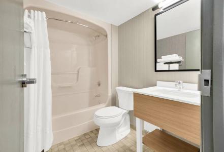 Hampton Inn & Suites by Hilton Toronto - Markham, Ontario - 9
