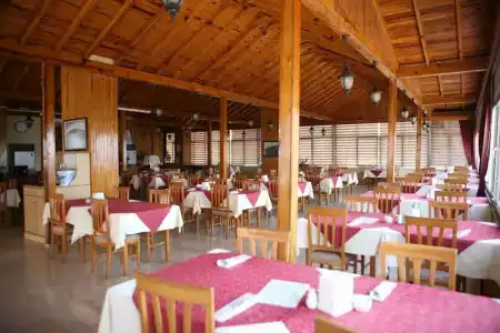 Kleopatra Miray - 32