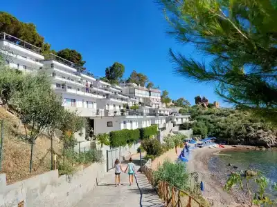 Blue Bay - 28