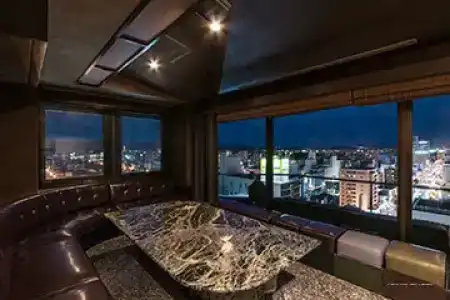 Premier -Cabin- - 13