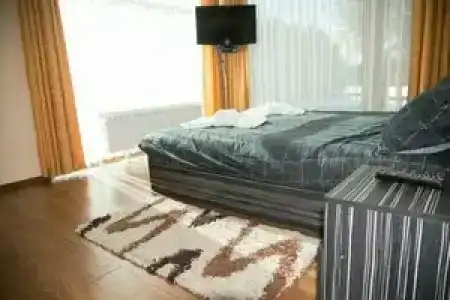 Romantica Forest Guest House - 41