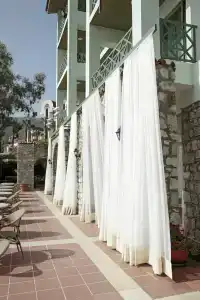 Marti la Perla - Adult Only+16 - 45